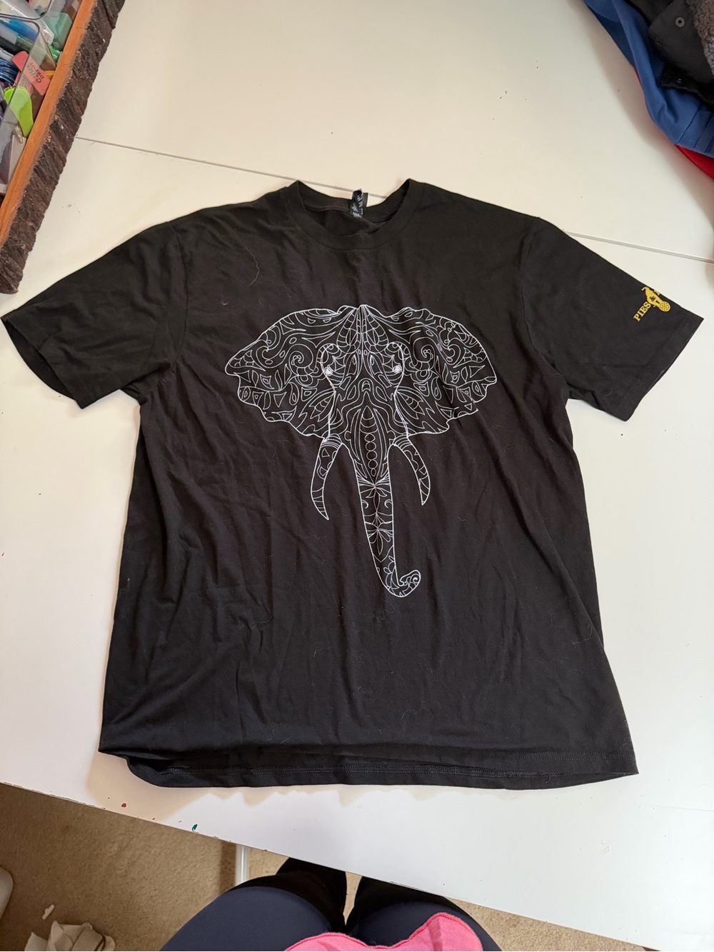 Men's Black Elephant Graphic Tee - Unbranded